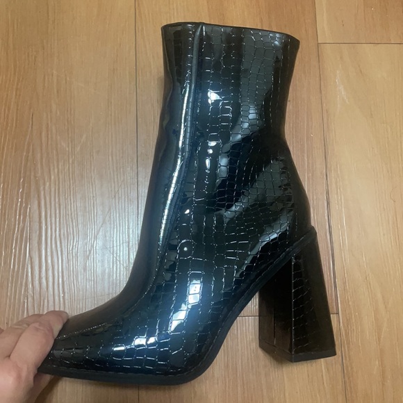 US 7 Flare for dramatics square toe boots - Picture 4 of 8